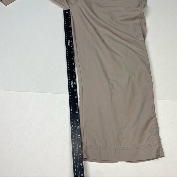REI Women’s Size 14 Capri Pants Khaki Tan UPF 50 Nylon Outdoor Hiking Lot of 2 - Picture 4 of 11